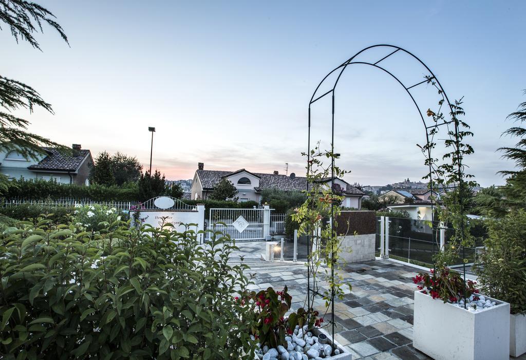 Holiday Residence Belohorizonte Macerata Luaran gambar
