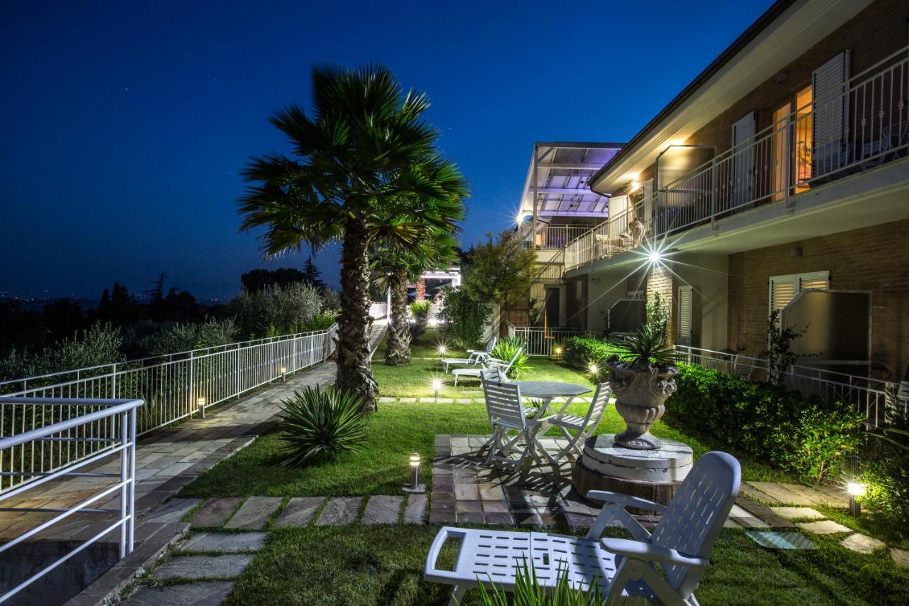 Holiday Residence Belohorizonte Macerata Luaran gambar