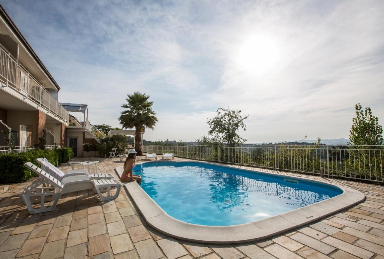 Holiday Residence Belohorizonte Macerata Luaran gambar