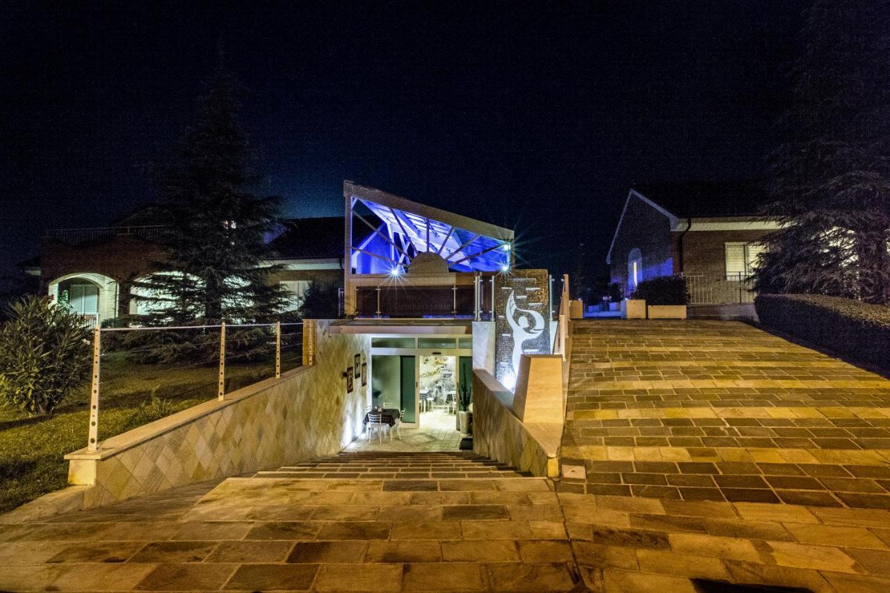Holiday Residence Belohorizonte Macerata Luaran gambar